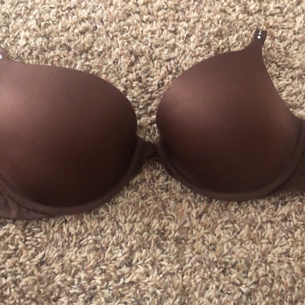 Vs bra